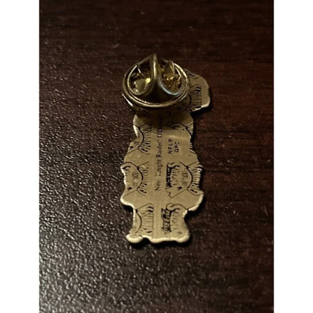 Coca-Cola NFL Monsters Of The Gridiron‎ Neil “Knight Raider” O’Donnell Pin
